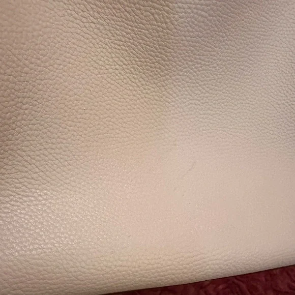 Elegant Lavender Coach Leather Shoulder Bag C2590 - Picture 5 of 11